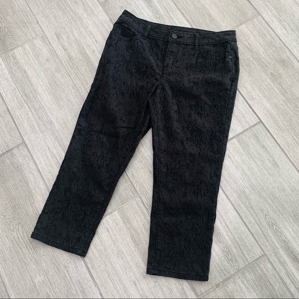 Simply Vera Vera Wang black floral pants